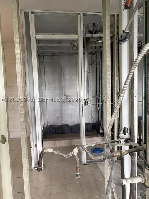 Bath - 1075 W 68th St #311, Hialeah, FL 33014 photo 1 of 2
