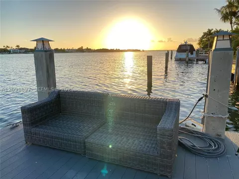 Other - Undisclosed, Surfside, FL 33154 photo 3 of 10