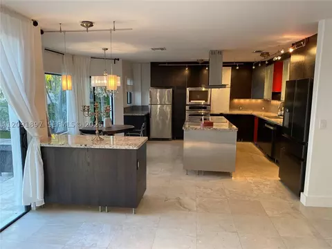 Kitchen - Undisclosed, Surfside, FL 33154 photo 1 of 3