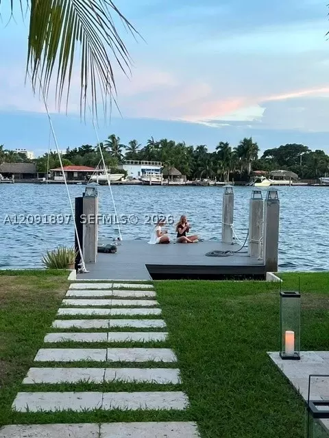 Other - Undisclosed, Surfside, FL 33154 photo 2 of 10