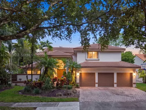 3315 Ottawa Ln, Hollywood, FL 33026
