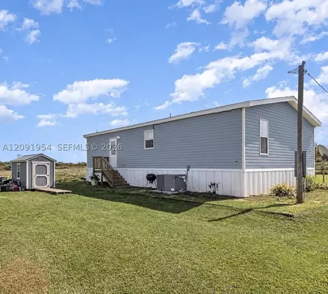 Exterior - 17826 Boney Rd, Sebring, FL 33870 photo 2 of 3