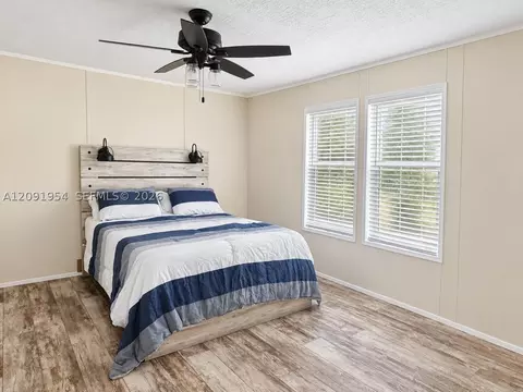 Bedroom - 17826 Boney Rd, Sebring, FL 33870 photo 6 of 7