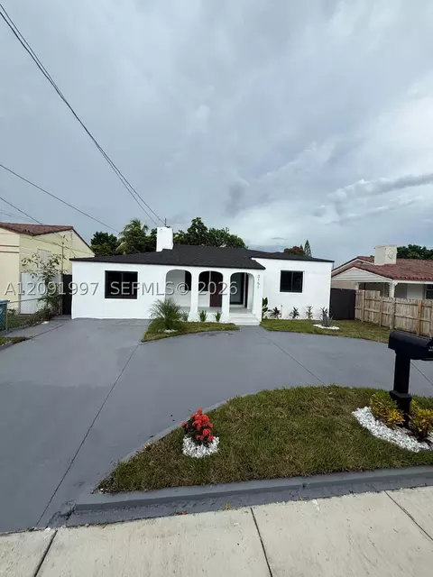 3151 NW 2nd St, Miami, FL 33125