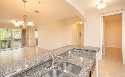 3055 NW 126th Ave #219, Sunrise, FL 33323