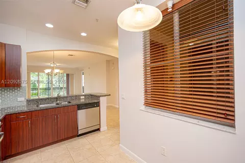 3055 NW 126th Ave #219, Sunrise, FL 33323