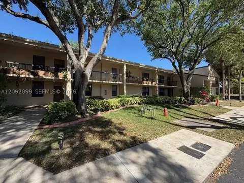 40 NW 76th Ave #103-1, Plantation, FL 33324