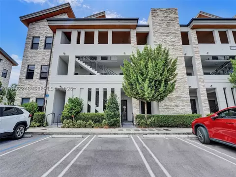 8195 NW 104th Ave #2, Doral, FL 33178