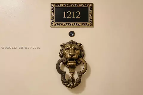 700 Biltmore Way #1212, Coral Gables, FL 33134