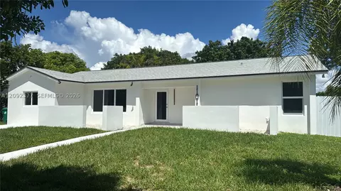 11011 SW 162nd Ter, Miami, FL 33157