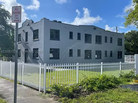 2020 Washington St, Hollywood, FL 33020