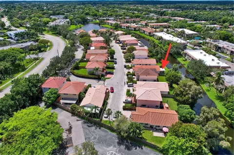 View/Area - 127 Danielle Ct, Weston, FL 33326 photo 4 of 7