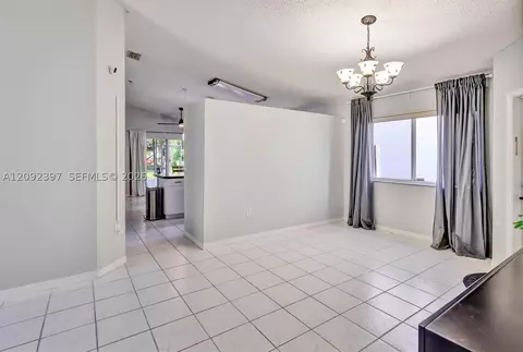 Dining - 127 Danielle Ct, Weston, FL 33326 photo 1 of 2