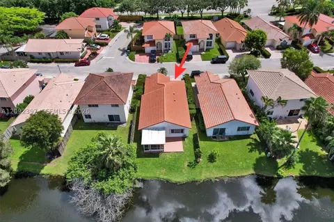 View/Area - 127 Danielle Ct, Weston, FL 33326 photo 3 of 7