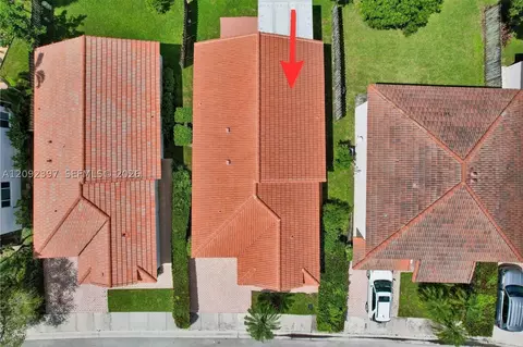 View/Area - 127 Danielle Ct, Weston, FL 33326 photo 2 of 7