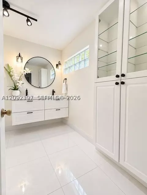 Bath - 127 Danielle Ct, Weston, FL 33326 photo 1 of 5