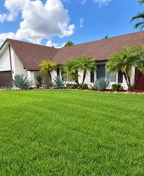 13271 SW 98th St, Miami, FL 33186