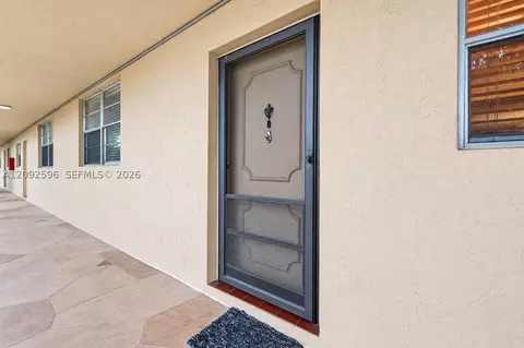 3900 NW 76th Ave #111, Sunrise, FL 33351