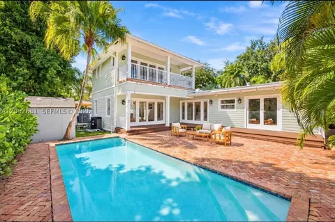 108 SE 17th Ave, Fort Lauderdale, FL 33301
