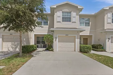 2221 NW Treviso Cir, Port Saint Lucie, FL 34986