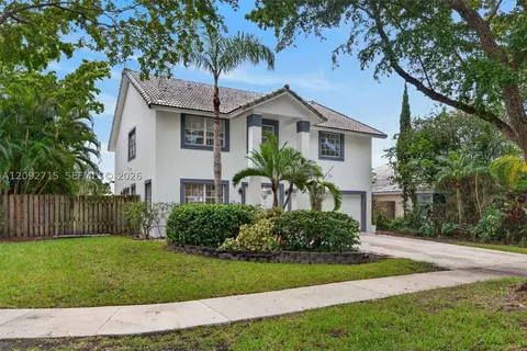9410 SW 212th Ter, Cutler Bay, FL 33189