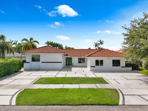 11464 SW 100th Ter, Miami, FL 33176