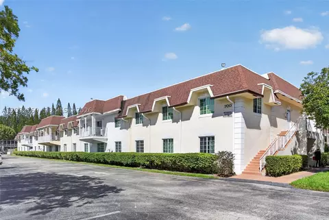 700 SE 2nd Ave #417, Deerfield Beach, FL 33441