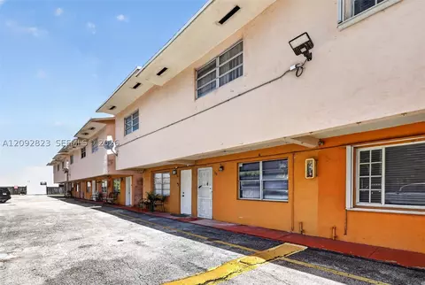 Exterior - 275 W 68th St #106, Hialeah, FL 33014 photo 1 of 2