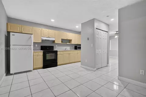 Other - 275 W 68th St #106, Hialeah, FL 33014 photo 11 of 14