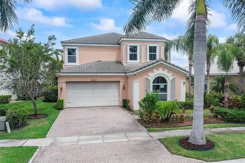 9640 Phipps Ln, Wellington, FL 33414