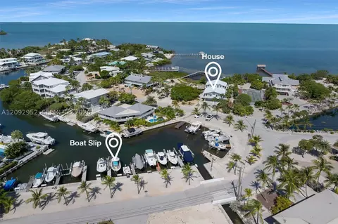 View/Area - 355 Stirrup Key Blvd, Marathon, FL 33050 photo 10 of 11