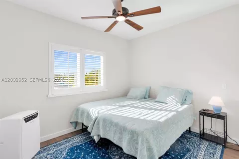 Bedroom - 355 Stirrup Key Blvd, Marathon, FL 33050 photo 4 of 13