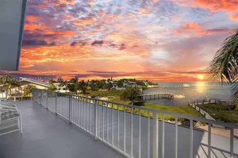 View/Area - 355 Stirrup Key Blvd, Marathon, FL 33050 photo 8 of 11