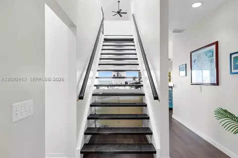Entry Way - 355 Stirrup Key Blvd, Marathon, FL 33050 photo 3 of 3