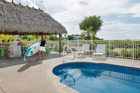 Exterior - 355 Stirrup Key Blvd, Marathon, FL 33050 photo 12 of 13