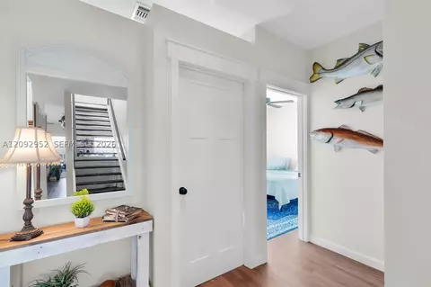 Entry Way - 355 Stirrup Key Blvd, Marathon, FL 33050 photo 2 of 3