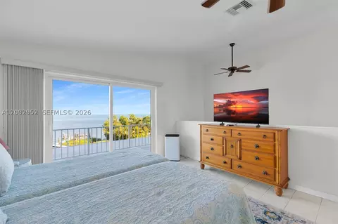 Bedroom - 355 Stirrup Key Blvd, Marathon, FL 33050 photo 8 of 13