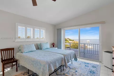 Bedroom - 355 Stirrup Key Blvd, Marathon, FL 33050 photo 7 of 13