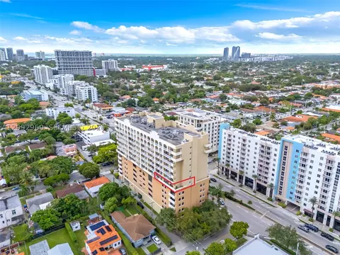 View/Area - 2425 SW 27th Ave #704, Miami, FL 33145 photo 1 of 6