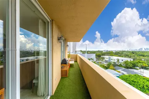 Exterior - 2425 SW 27th Ave #704, Miami, FL 33145 photo 2 of 5