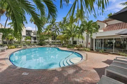 Exterior - 1301 SE 5th Ct, Dania Beach, FL 33004 photo 10 of 10