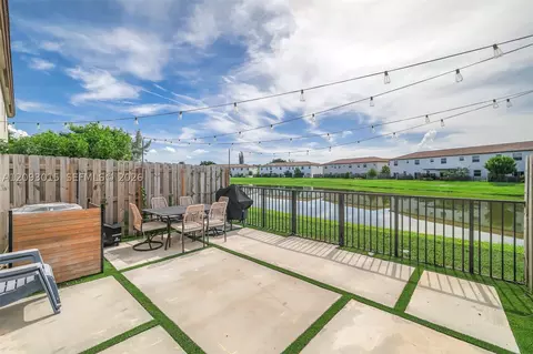 12685 NW 23rd Pl, Miami, FL 33167