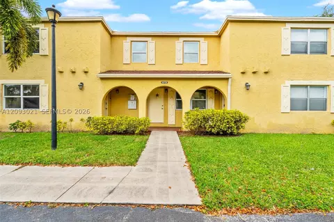 10729 La Placida Dr #3-4, Coral Springs, FL 33065