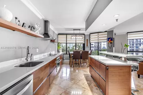 520 Brickell Key Dr #A700, Miami, FL 33131