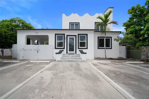 836 NW 33rd Ave, Miami, FL 33125