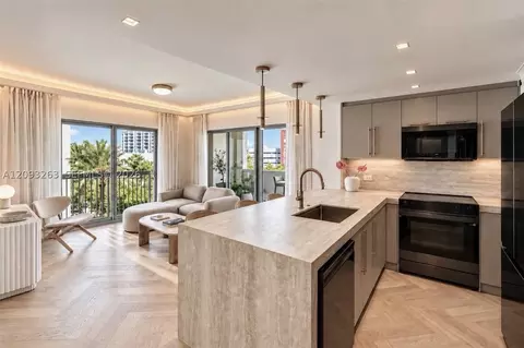 2740 SW 28th Ter #602, Miami, FL 33133