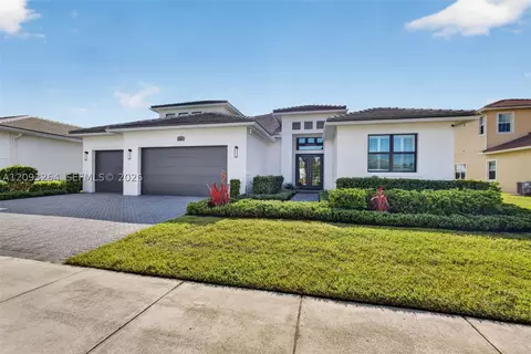 8609 SW Felicita Way, Port Saint Lucie, FL 34987