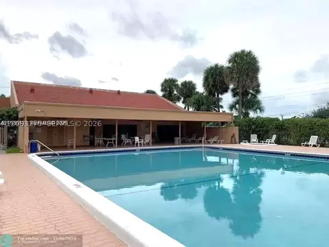 Exterior - 8020 Hampton Blvd #309, North Lauderdale, FL 33068 photo 3 of 3