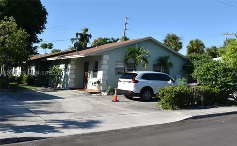 418 Conniston Rd, West Palm Beach, FL 33405