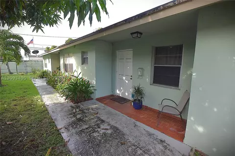 418 Conniston Rd, West Palm Beach, FL 33405